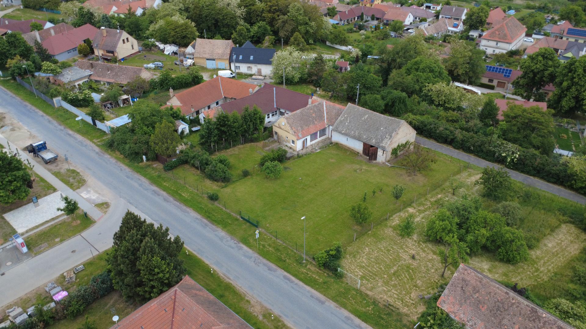 Prodej rodinného domu – Božice - obrázek 6